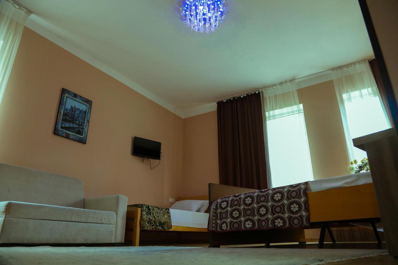 Guest House Borjomi Exterior photo